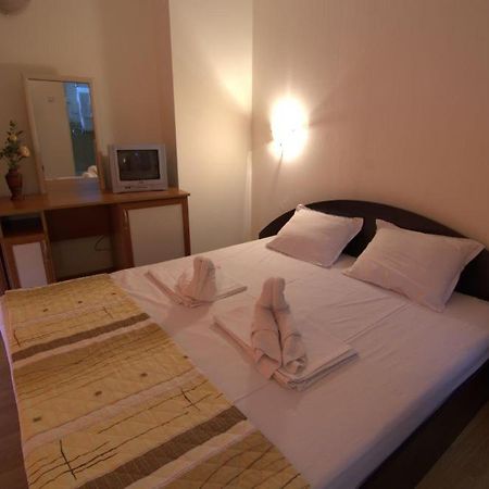 Hotel Stoyanov Ράβντα Εξωτερικό φωτογραφία