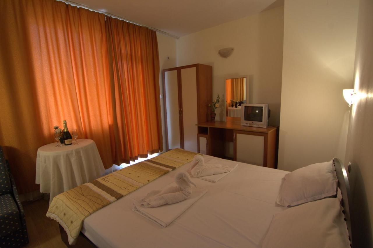 Hotel Stoyanov Ράβντα Εξωτερικό φωτογραφία
